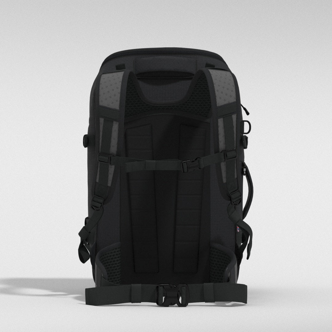ADV Pro 42L Zaino Absolute Black | CABINZERO