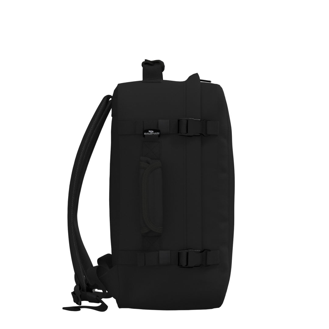 Classic Cabin Backpack 36L Absolute Black