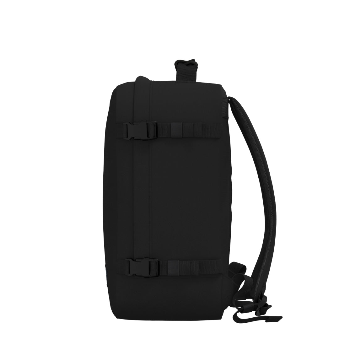 Classic Cabin Backpack 36L Absolute Black