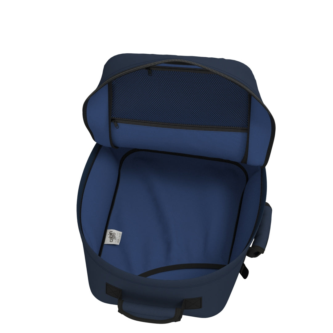 Classic Cabin Backpack 36L Navy