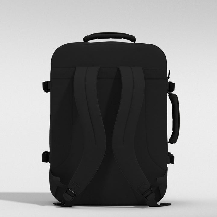 【こま】CABIN ZERO CLASSIC 44L black Classic Backpack - 44L Black Sand | CABINZERO