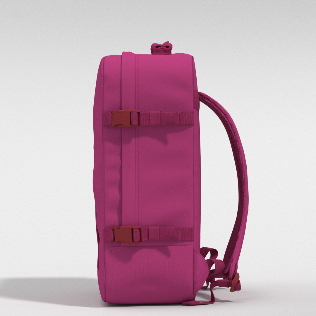 Classic Cabin Backpack 44L Lovestruck Pink