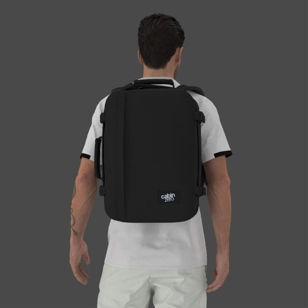 Classic Cabin Backpack 36L Absolute Black