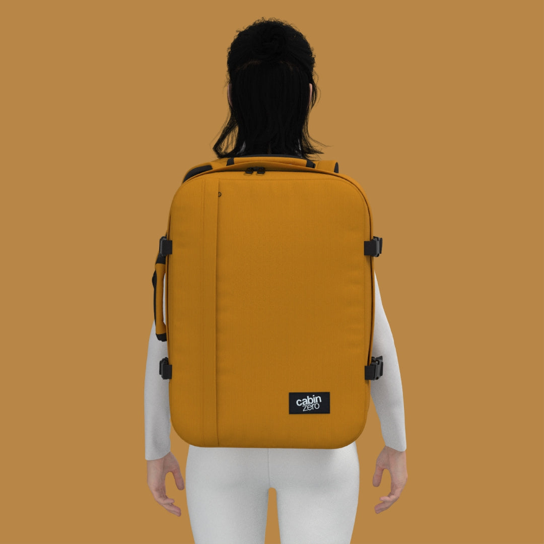 Classic Cabin Backpack 44L Orange Chill