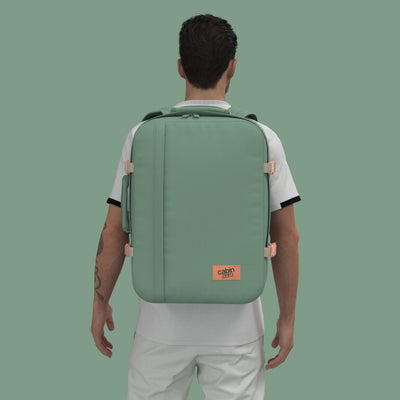 Classic Cabin Backpack 44L Sage Forest